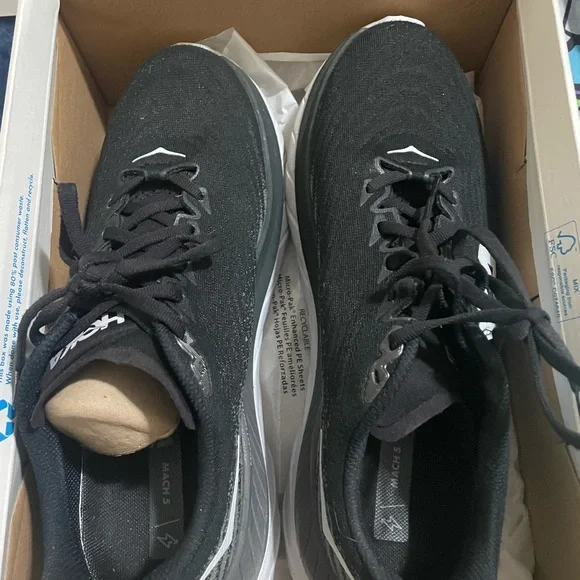 Women’s Hoka One. 10.5 - Picture 1 of 7